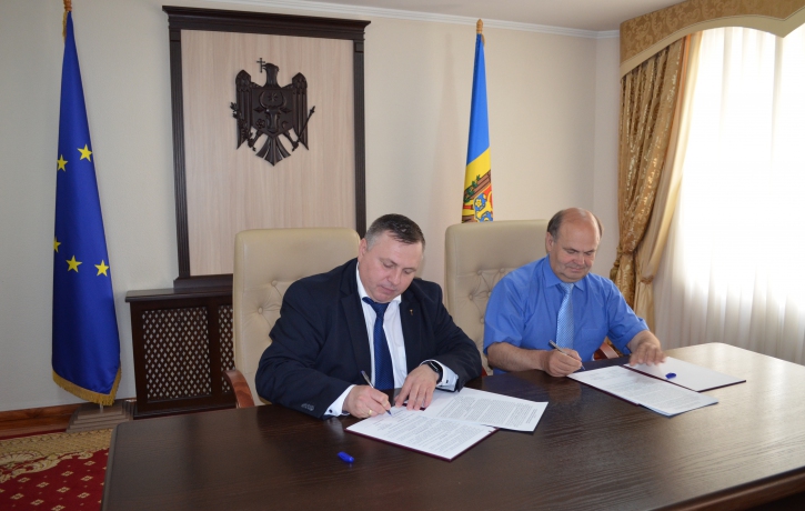 Semnarea acordului de colaborare între CSM și UNEJ