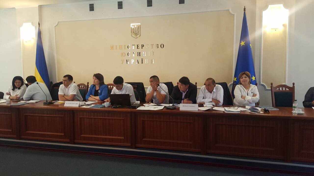 Sesiune de instruire pentru executorii judecătorești din Republica Kârgâstan și Ucraina, susținută ...